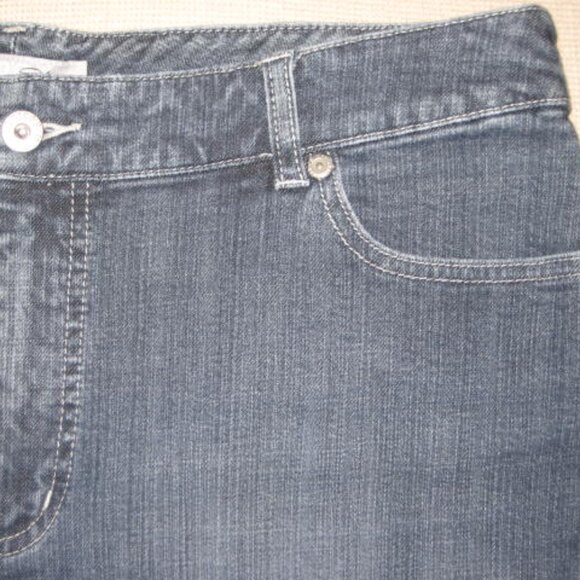 Chicos Platinum Denim Bootcut Jeans 2.5 Short or 14 Embroidered Great Condition - Picture 8 of 9